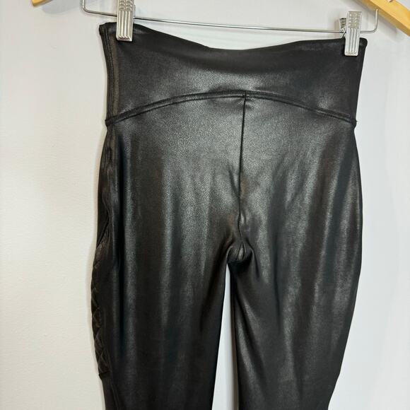 Spanx Quilted Faux Leather Moto Legging Black Stretch Slimming Women's Small - Picture 8 of 11